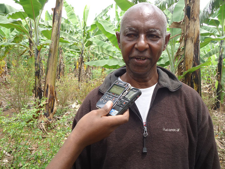 Rurangirwa wari warahinze urusenda kuri hegitari avuga ko umushinga wabigishije gukora umuti wica udukoko mu rusenda uzatuma badahomba nkuko byari kugenda urusenda rwabapfiriye ubusa.