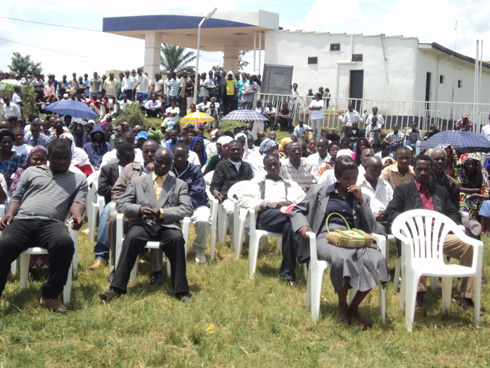 Abitabiriye kwibuka mu midugudu itanu mu murenge wa Kamembe bakusanyije amafaranga ibihumbi 20 byo gufasha abarokotse.