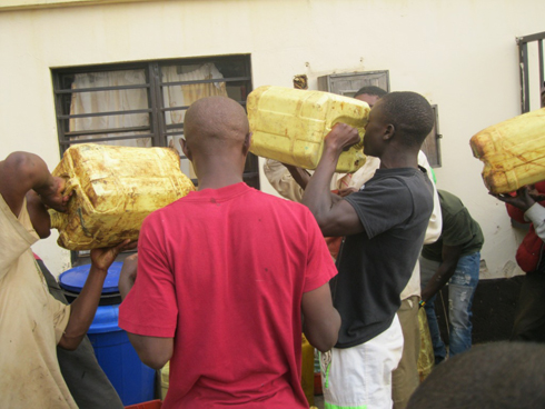 Abo banze guheba inzoga zabo ngo mpaka bazirangije.