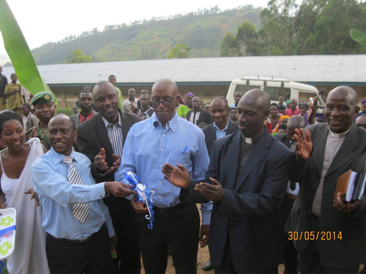 Rutebuka Juventus wari uhagarariye akarere ka Rusizi (hagati wambaye ishati y