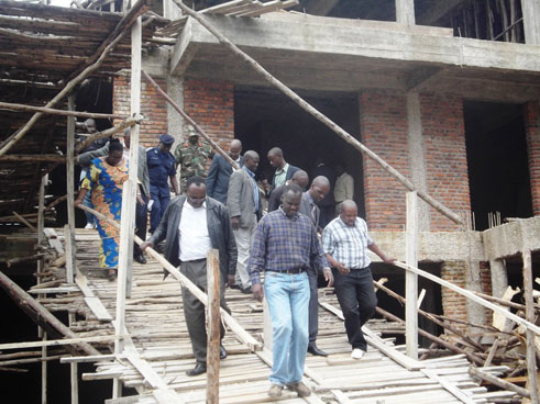 Ngo iyi hoteli iri kubakwa i Rutsiro itegerejweho kuzahindura isura y'ako karere.