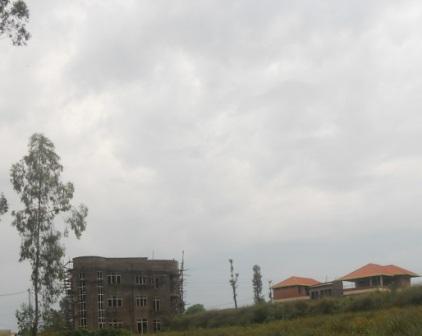 Ruyenzi irubakwamo inzu z