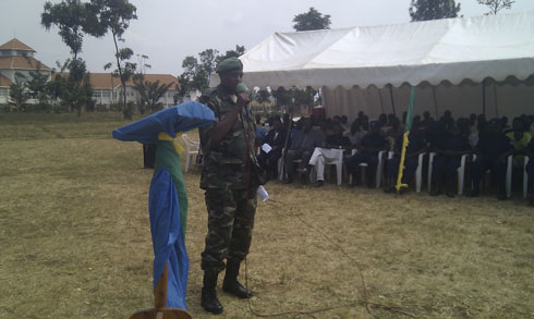 Umukuru w'Ingabo muri Rwamagana yasabye abaturage gukomeza gufatanya kubohora u Rwanda ibikiruboshye byose.