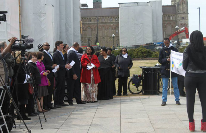Na Ottawa muri Canada bakoze imihango yo kwibuka Jenoside yakorewe Abatutsi, bibuka abayiguyemo banahumuriza abayirokotse.