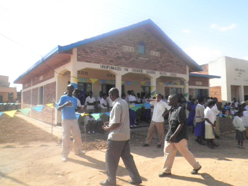 SACCO Inyubako ya Sacco Urufunguzo rw'ubukire.