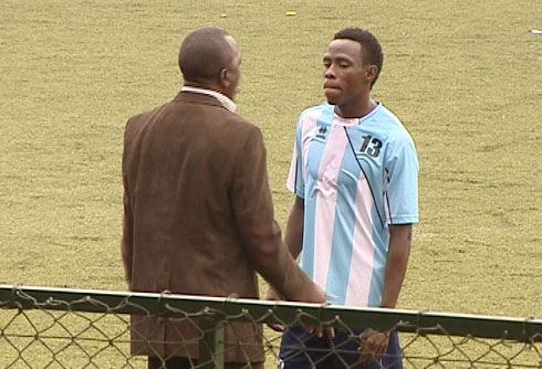 Sam Ssimbwa utoza Police yanze kuvugana n'itangazamakuru umukino urangiye.