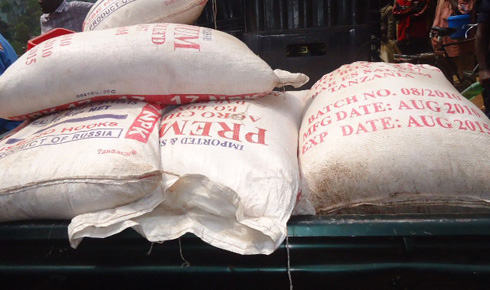 Muri Santere ya Mugu hafatirwa ifumbire mvaruganda ijya kugurishwa magendu muri Uganda.