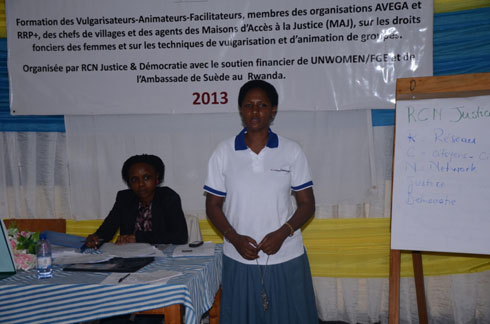 Murerwa Seraphine uhagarariye umuryango mpuzamahanga RCN Justice & Democratie.