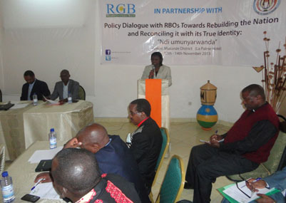 Minisitiri Tugireyezu yatanze ingero zo muri Bibiliya, aho abantu b'Imana bakosaga bakagira n'uburyo bwo kuvuga ukuri bakiyunga