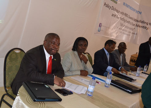 Guverineri Bosenibamwe uyobora Intara y'Amajyarugugu, Minisitiri Tugireyezu na Prof Shyaka Anastase