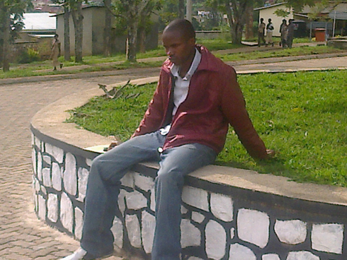 Inama yabaye yiyicariye hanze.