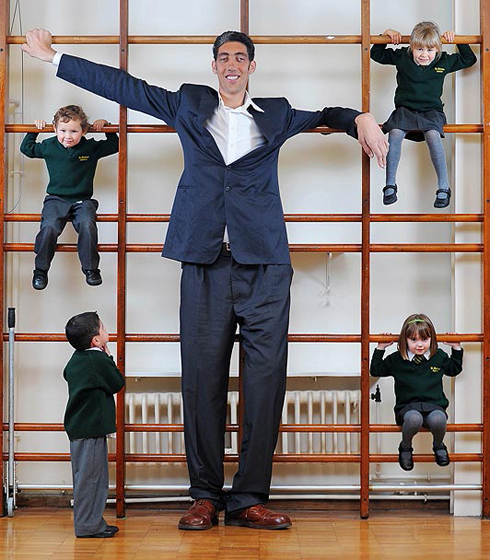 Sultan Kosen umugabo muremure ku isi.