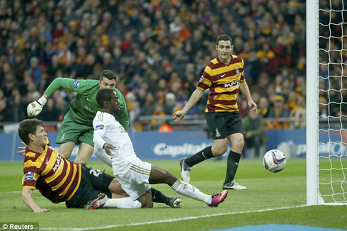 Nathan Dyer atsinda igitego cya mbere cya Swansea.