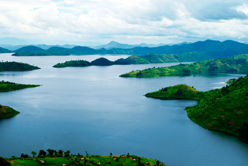 Tumwe mu dusozi two mu Kivu twakorerwaho ubucyerarugendo.