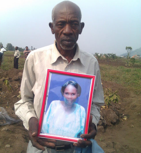 Twagiramungu Louis afashe ifoto y