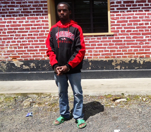 Twizerimana avuga ko nubwo mu nzu yabagamo habonetsemo Grenade atari zi ko irimo.