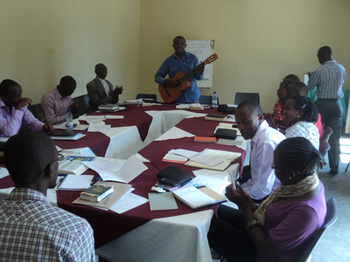 urubyiruko rwitabiriye ayo mahugurwa rufata n