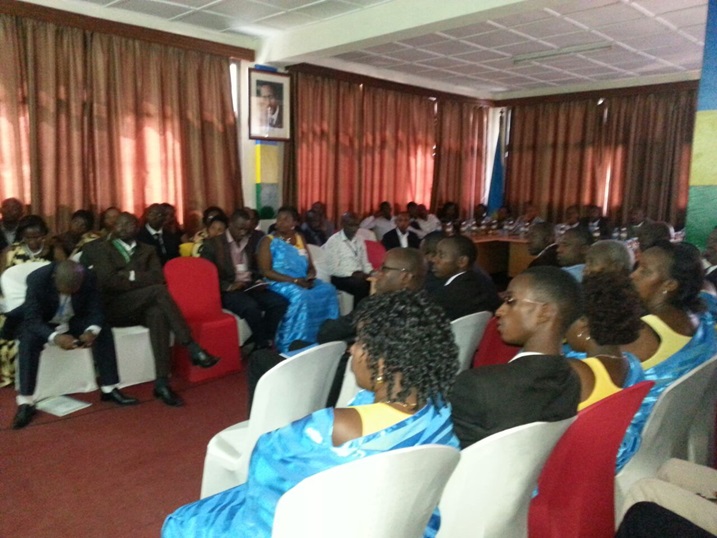 Akarere kabanje gukora inama n