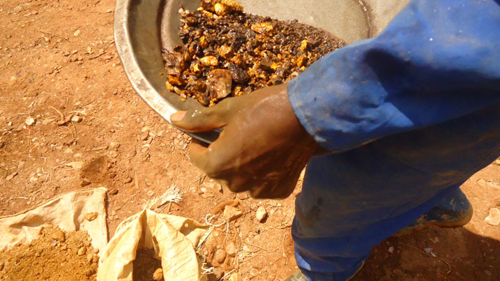 Ubuyobozi burashaka guca ubucukuzi butemewe bushobora no gutwara ubuzima bw