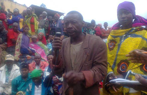 Ubwo hatangizwaga ukwezi kwahariwe imiyoborere myiza abaturage bahawe umwanya babaza ibibazo ubuyobozi bubaha ibisubizo.