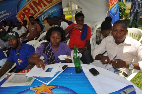 Ubwo abanyamakuru batoraga.