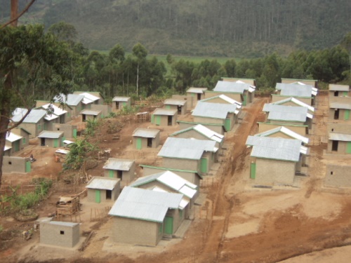 Umudugudu wa Nganzo watujwemo imiryango 50 y