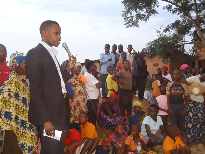 Umuhuzabikorwa wa AEE muri Rwamagana na Kayonza yavuze ko amatsinda uwo muryango ubumbiramo abaturage agamije kubafasha kwigira.