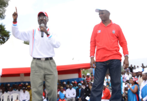 Umukandida wa FPR, Mporanyi Theobard, yizeza Abanyarusizi ibindi byiza muri iyi manda.