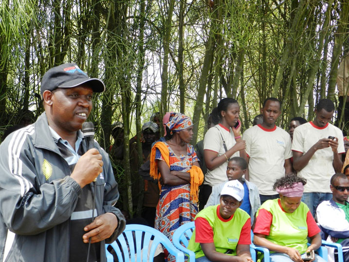 Umunyamabanga Nshingwabikorwa w'Intara y'Iburasirazuba, Makombe Jean Marie Vianney, yasabye abaturage kwibohora bahindura imyumvire ikaba myiza.
