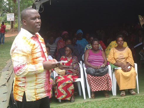 Umunyamabanga nshingwabikorwa wa FARG yasabye abarwayi kuvuga indwara zose barwaye nta cyo bikanga.