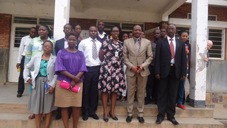 Umushinjacyaha Mukuru ari kumwe n