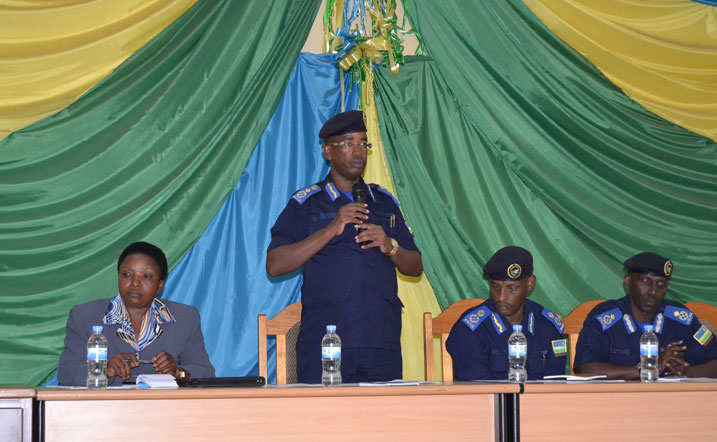 Umuyobozi mukuru wungirije wa Polisi y'u Rwanda, DIGP Nsabimana Stanley yasabye intore z'imbanzabigwi mu gukumira ibyaha bitaraba kuzaba umusemburo w'impinduka nziza.