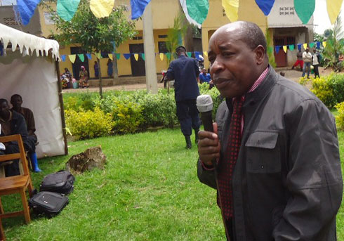 Umuyobozi w'akarere ka Burera asaba abanyaburera kureka kugendera ku bitogotogo.