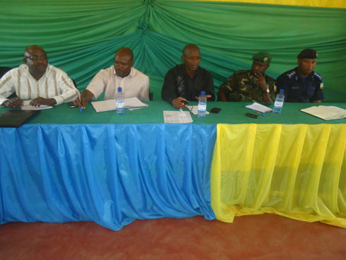 Umuyobozi w'akarere ka Rusizi arabasaba kwihutisha iki gikorwa.