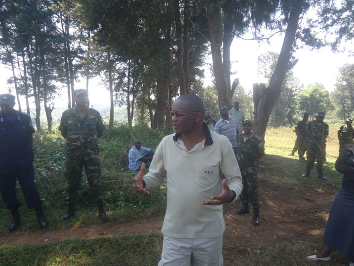 Umuyobozi w'akarere ka Rusizi yizeza abaturage ko mu mezi 3 bazaba bafite ivuriro.