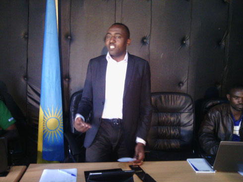 Umuyobozi w'akarere, Mugisha Philbert arasaba imboni z'ikoranabuhanga mu mirenge kurimanura mu tugari no mu midugudu.