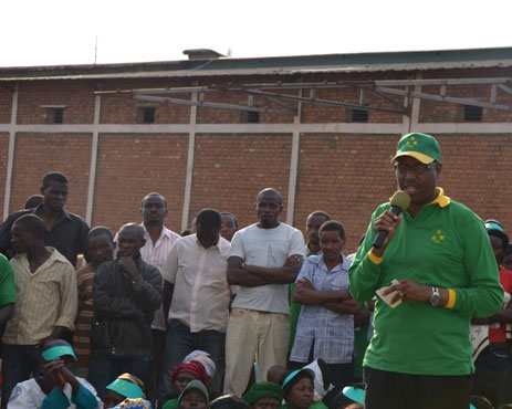 Umuyobozi wa PL asanga nta terambere igihe nta bikorwaremezo bihari ku bwinshi.