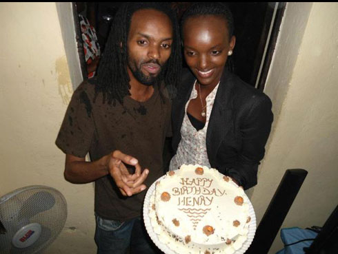 Umwaka ushize ubwo Aurore na Hirwa bakataga gateau ku isabukuru ya Hirwa.