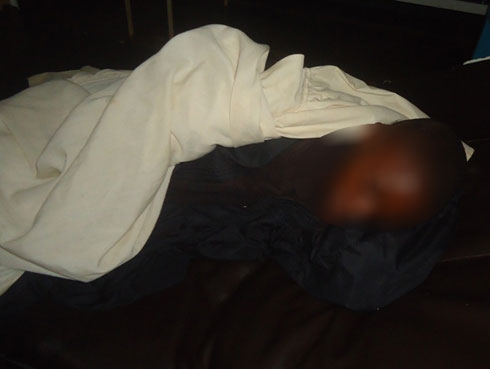 Uyu mwana biragaragara ko yababaye.