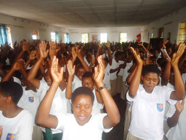 Urubyiruko rwiga mu mashuri yisumbuye rwishimiye gahunda ya Ndi Umunyarwanda.