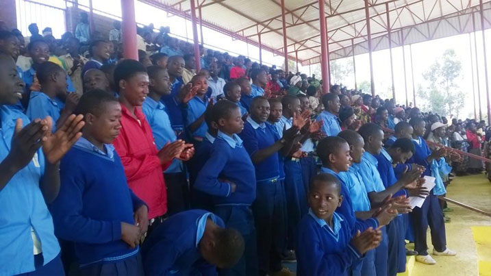 Urubyiruko rwiga n'urutiga rwishimiye impanuro rwahawe zizarufasha kubaka ejo habo heza.