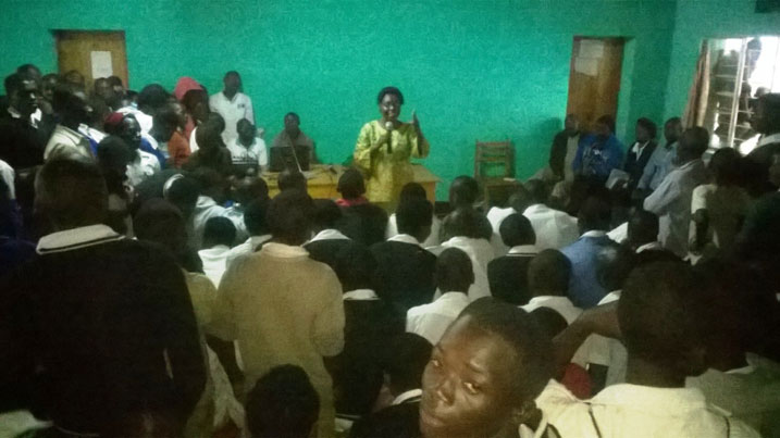 Urubyiruko rwo rujijutse rwasabwe gusobanurira ababyeyi babo akamaro ko kwisuzumisha amaso no kubabwira ko abarwaye bashobora kuvurwa bagakira.