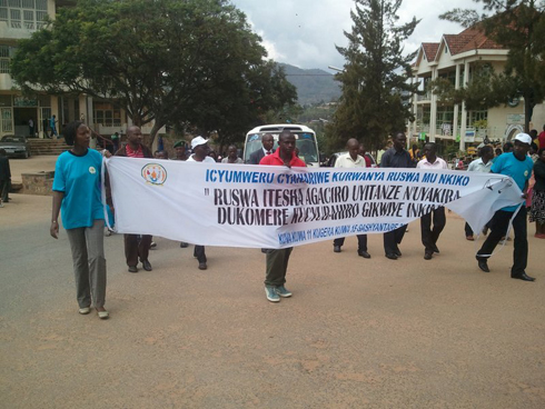 Urugendo rwo kurwanya ruswa rwitabiriwe ahanini n'urubyiruko.