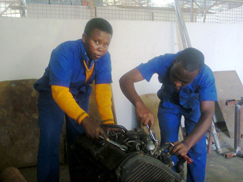 Uwamahoro Emmanuerie na mugenzi we w