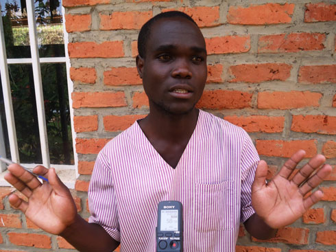 Uyu mugabo ntakozwa ibyo gutana n