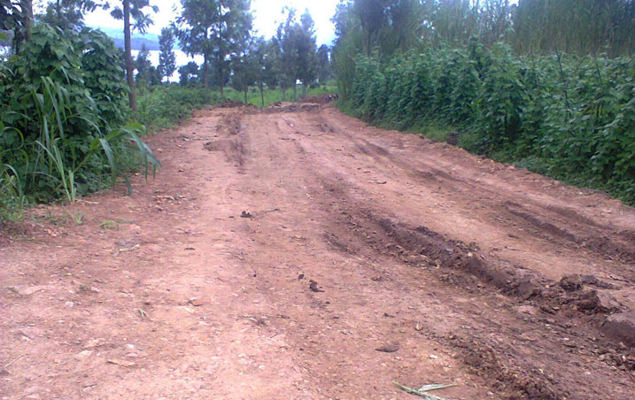 Uyu muhanda bari gukora uri mu murenge wa Kagogo, mu karere ka Burera, ugana ku kiyaga cya Burera.