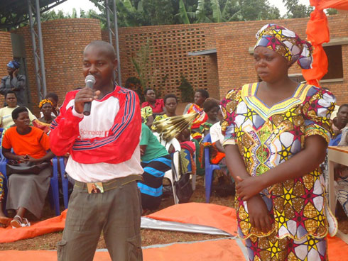 Uyu muryango ngo umaze kwiteza imbere kuva aho umugabo agarukiye ku murongo.