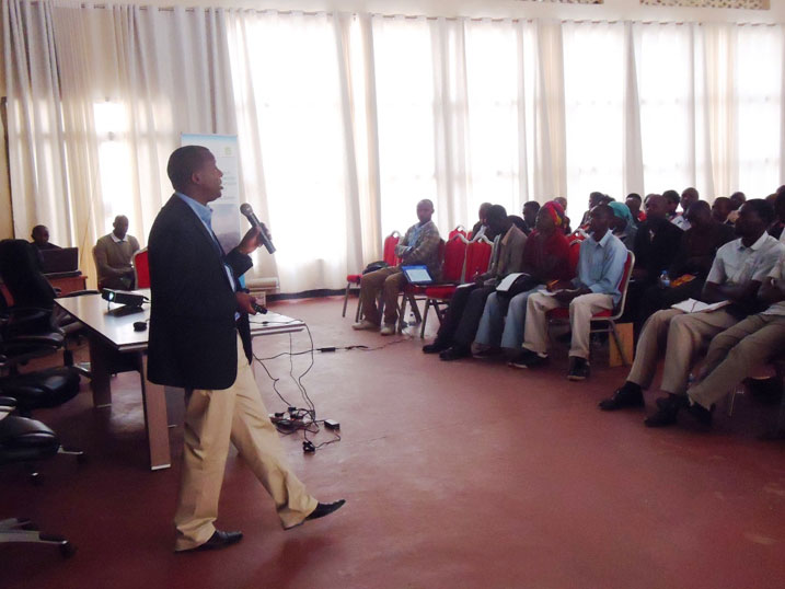 Uyu mushinga watangiriye ku mahugurwa ku guhangana n'imihindagurikire y'ibihe.