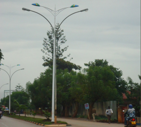 Nta bihano byari biriho ku bangiza amatara, imikindo n