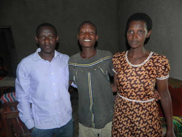 Viateur (hagati), nyina wa bo n